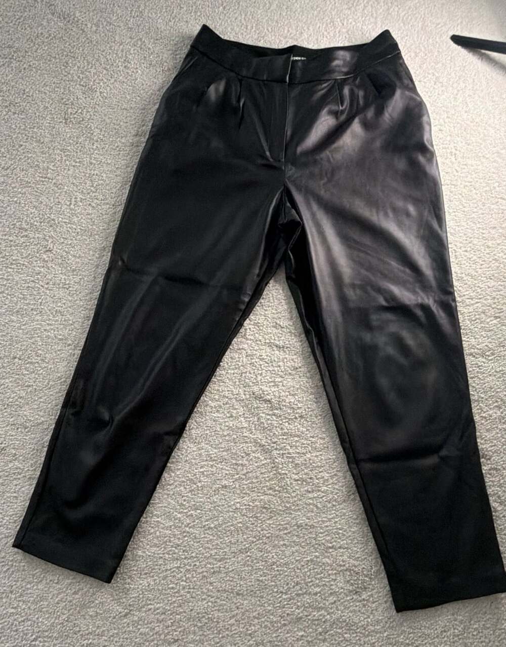 Express Faux Leather Pants Size 8 R Black High Waisted Pleated